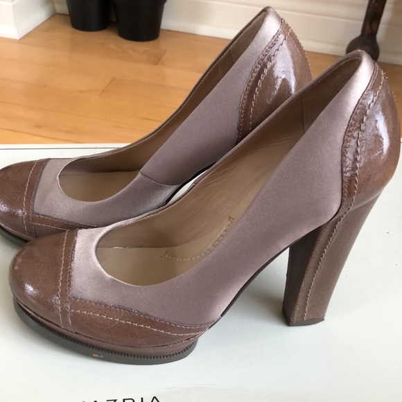 BCBGMAXAZRIA High Heel Pumps - Picture 2 of 5